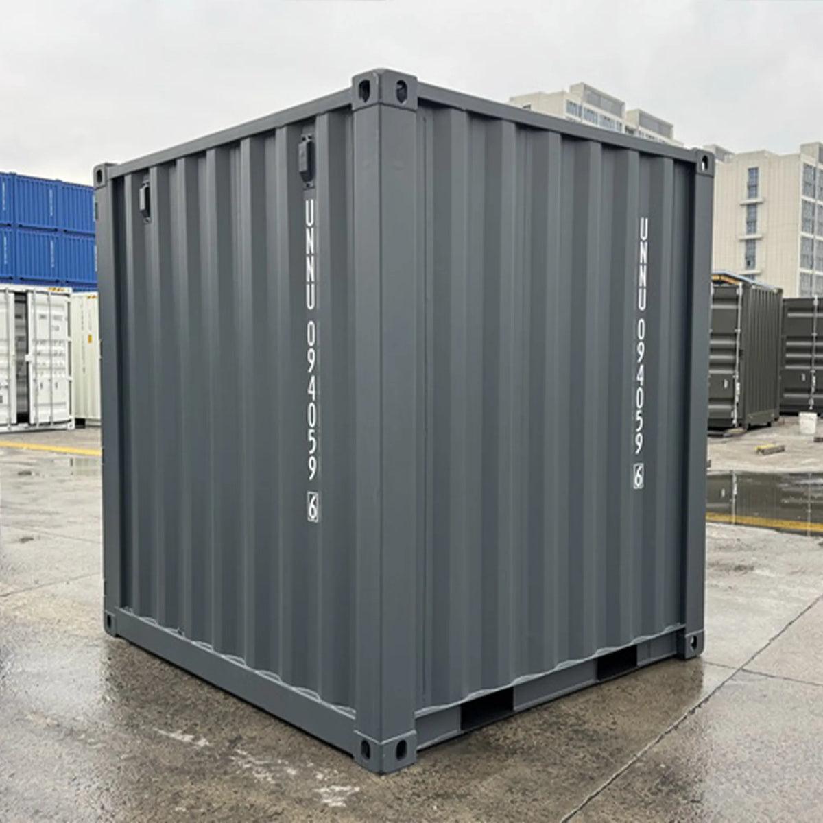 8 Fuß High Cube Seecontainer – Kompaktes Format mit extra Höhe